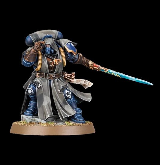 SPACE MARINES Primaris Librarian in Phobos Armour