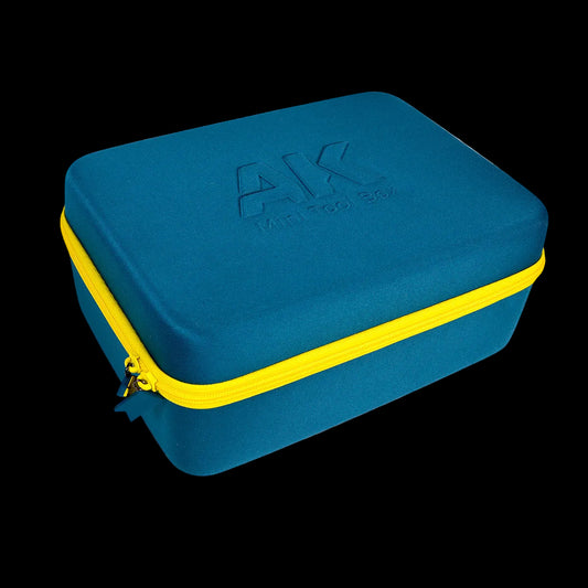 TOOL AND ACCESSORY CASE (not included) – ESTUCHE PARA HERRAMIENTAS Y ACCESORIOS (no incluidas)